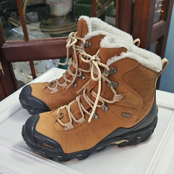 Oboz Tan Winter Boots with Fur Lining Men's Size 8.5W / Women's 9.5W - Picture 1 of 14